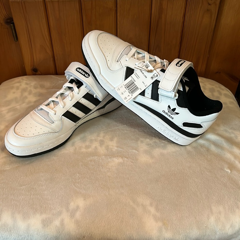 Adidas Forum Low Size 11.5 SKU FY7757